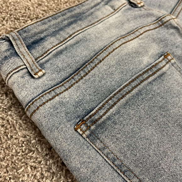 EUC HOMME + FEMME LA RED LOGO LETTERMAN DENIM JEANS 32 - Picture 14 of 16